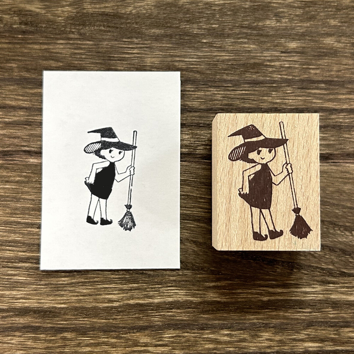 Alte Wood Stamp - Cute Witch